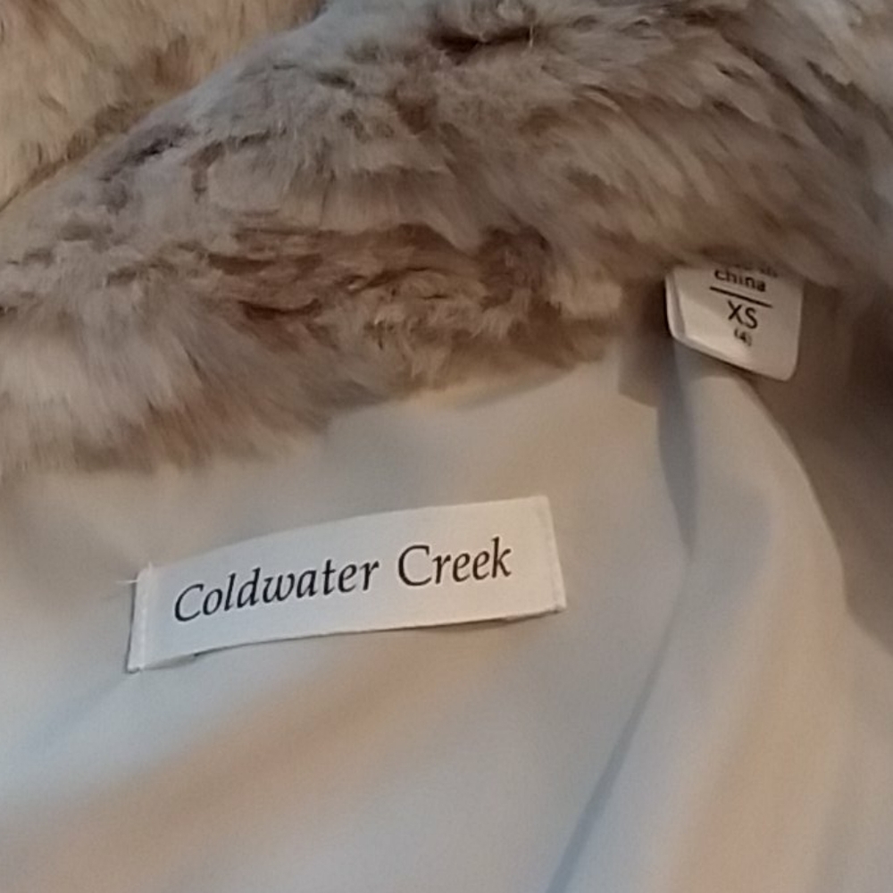 Vest - Picture 4 of 5